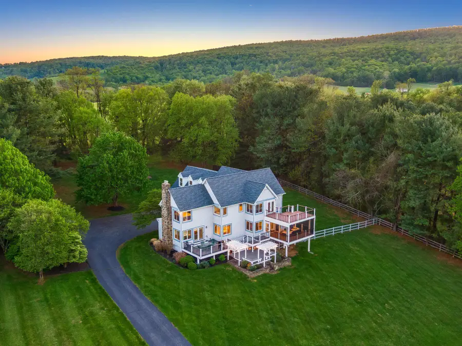 35571 Suffolk Ln, Hillsboro, VA 20132 - #3