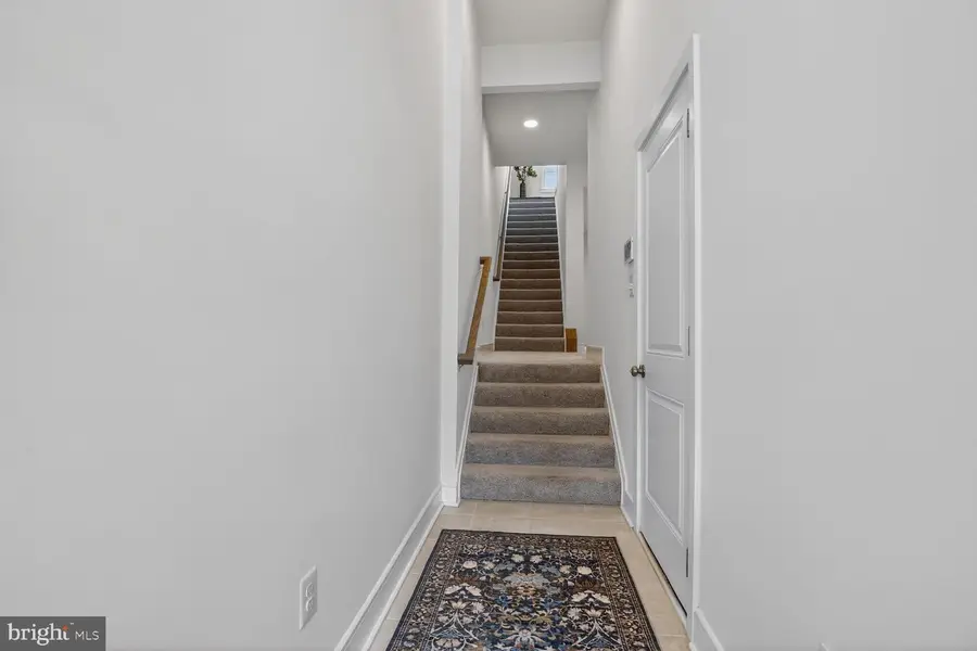 25469 Nichols Orchard Ter, Chantilly, VA 20152 - #2