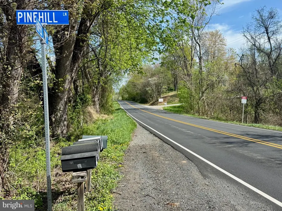37038 Pinehill Ln, Hillsboro, VA 20132 - #3