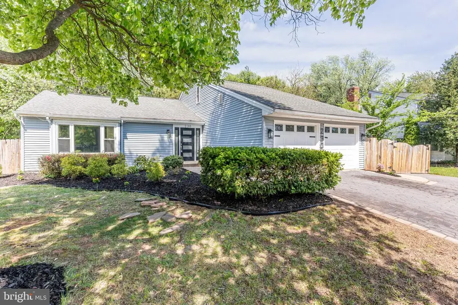 230 E Juniper Ave, Sterling, VA 20164 - #2