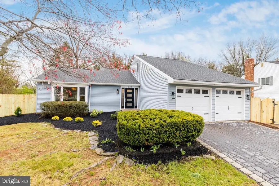 230 E Juniper Ave, Sterling, VA 20164 - #3