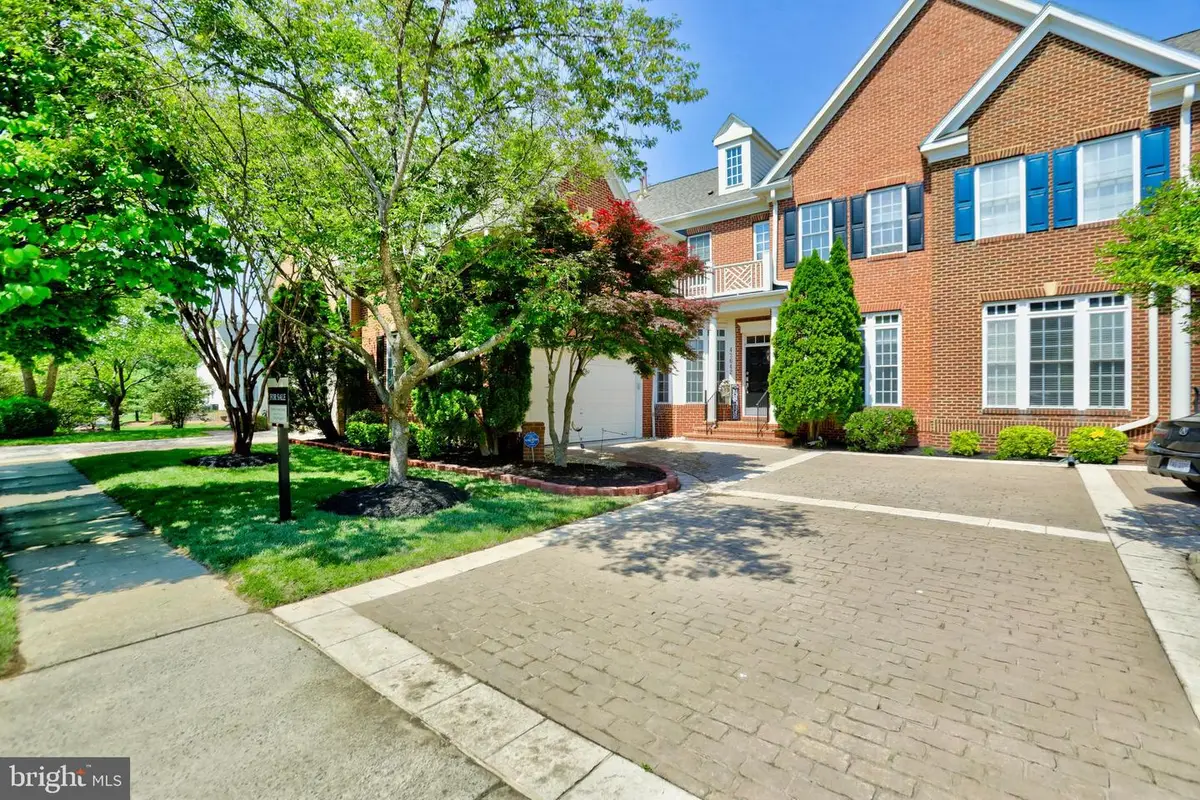 43642 Hartshire Ter, Leesburg, VA 20176 - #1