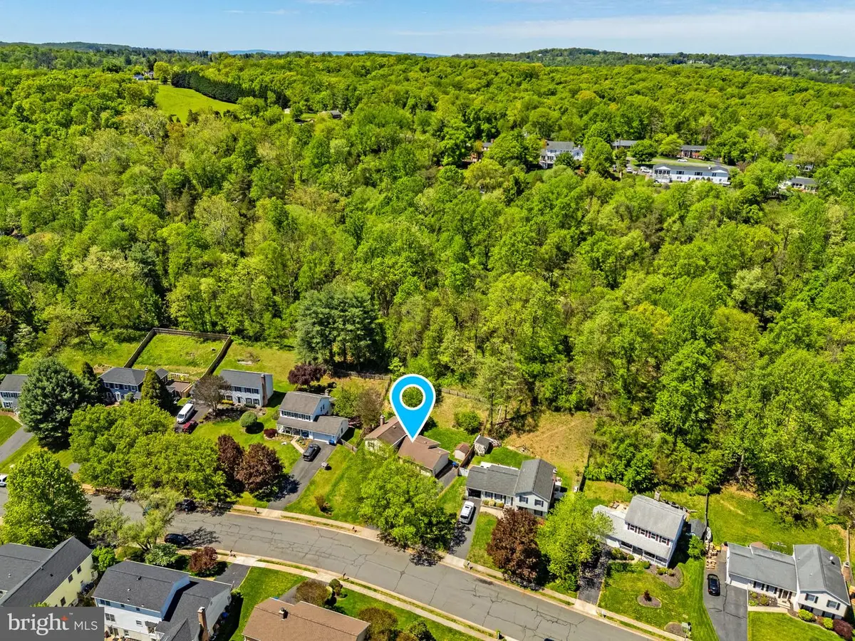 911 Chancellor St Sw, Leesburg, VA 20175 - #1