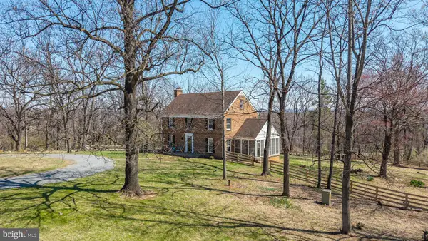 16562 Old Waterford Rd, PAEONIAN SPRINGS, VA 20129