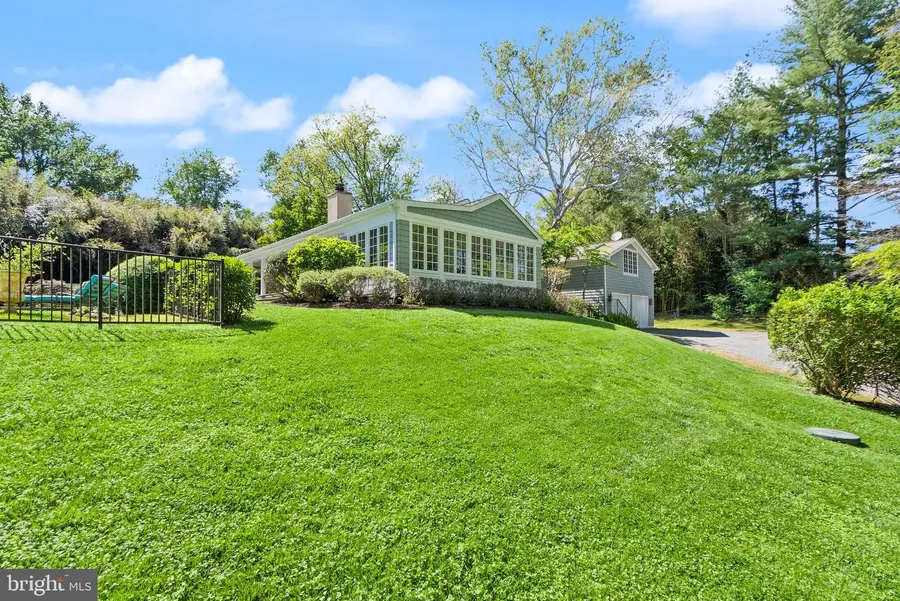 23357 Wildwood Ln, Middleburg, VA 20117 - #2