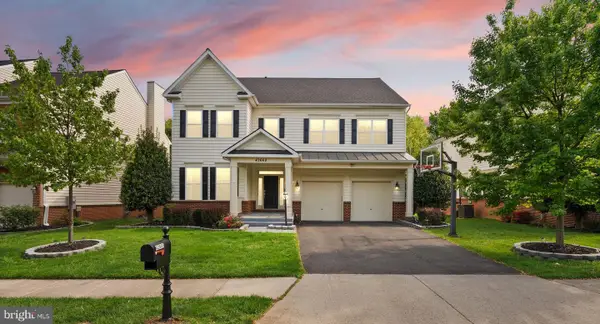 42669 Emperor Dr, BRAMBLETON, VA 20148