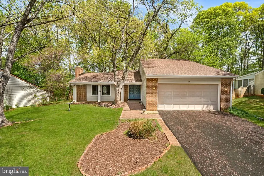 14 Middleton Ln, Sterling, VA 20164 - #2