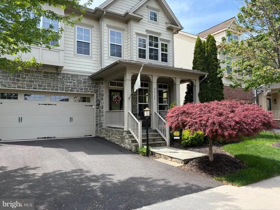 42755 Chatelain Cir, Brambleton, VA 20148 - #2