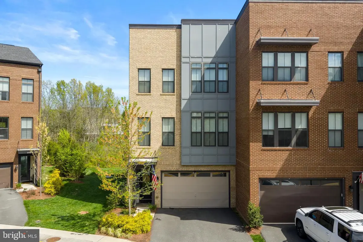 23070 Sullivans Cove, Brambleton, VA 20148 - #1