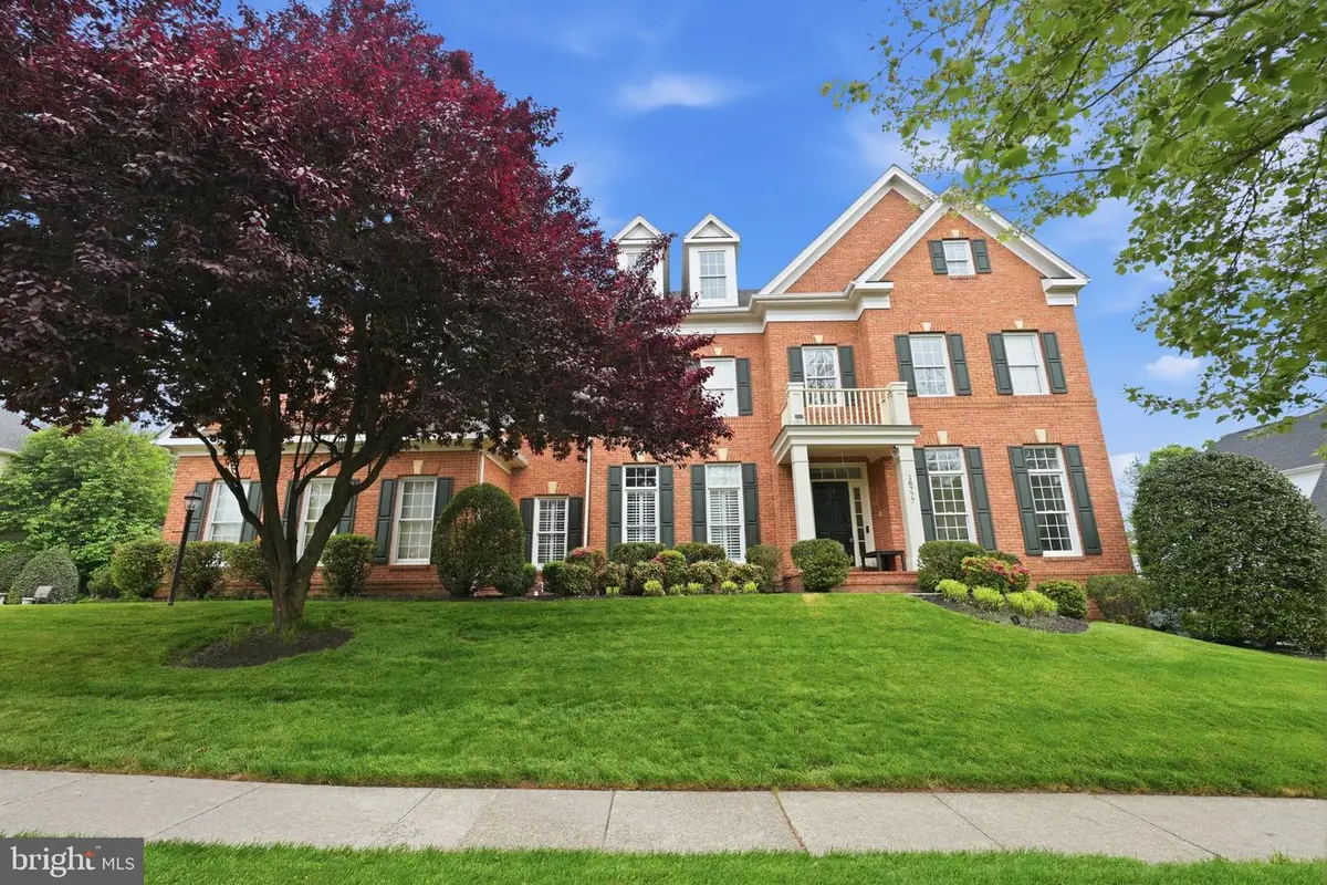 18777 Upper Meadow Dr, Leesburg, VA 20176 - #1