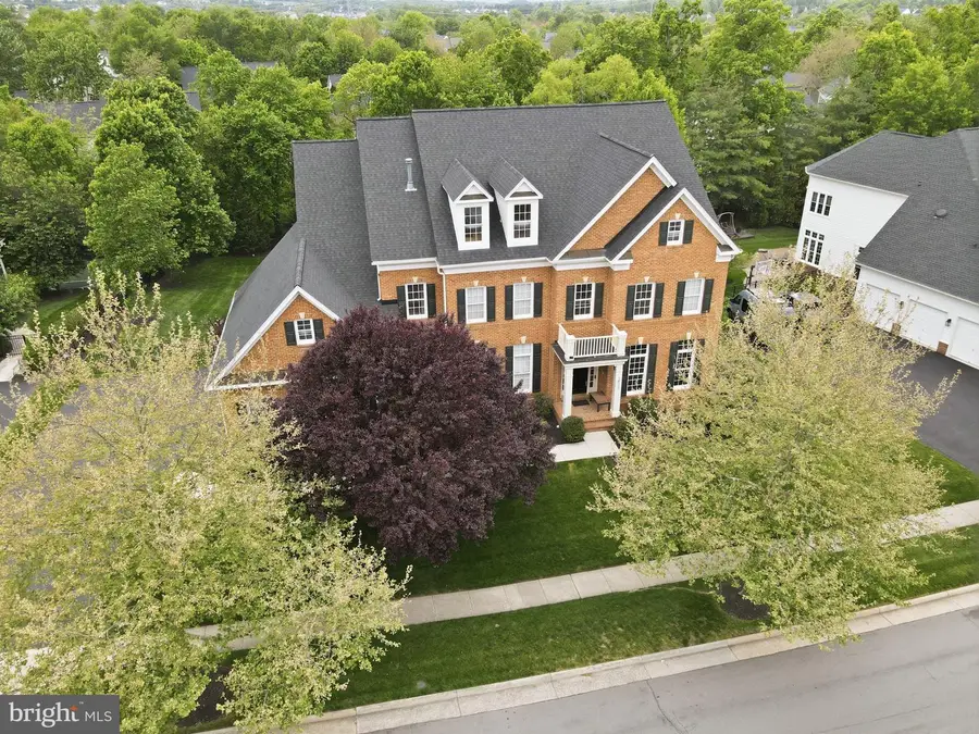 18777 Upper Meadow Dr, Leesburg, VA 20176 - #2