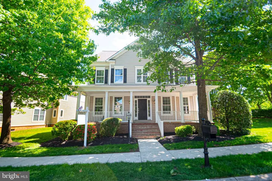 42631 Explorer Dr, Brambleton, VA 20148 - #2