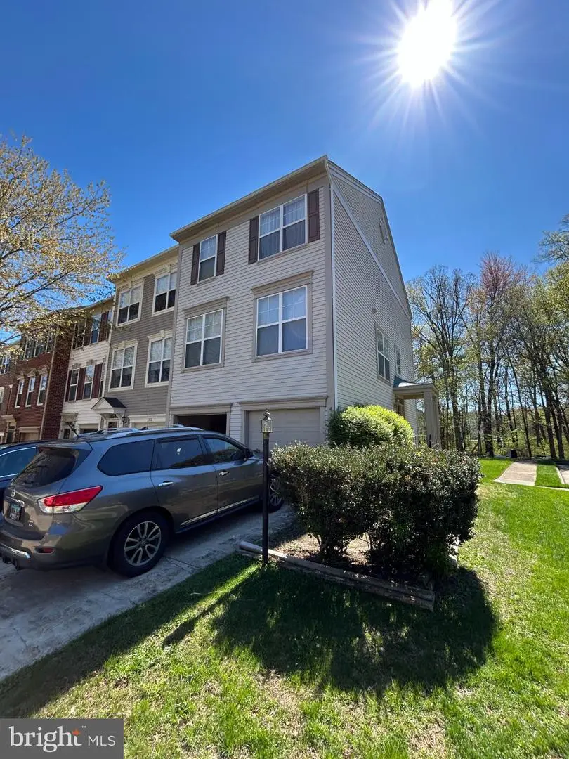 43131 Huntsman Sq, Broadlands, VA 20148 - #1