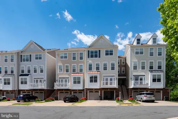 45764 Winding Branch Ter, STERLING, VA 20166