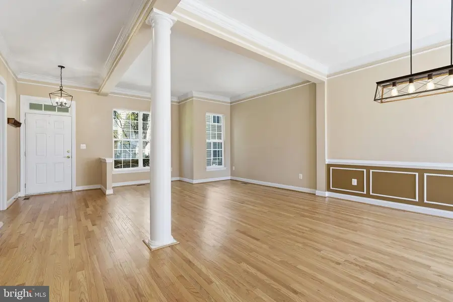 530 Gentlewood Sq, Purcellville, VA 20132 - #3