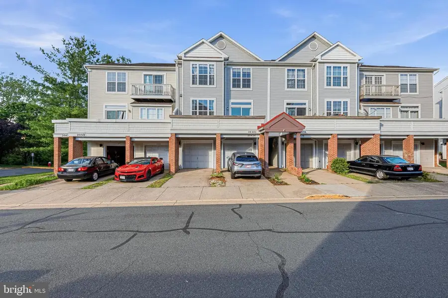 20432 Cool Fern Sq, Ashburn, VA 20147 - #3