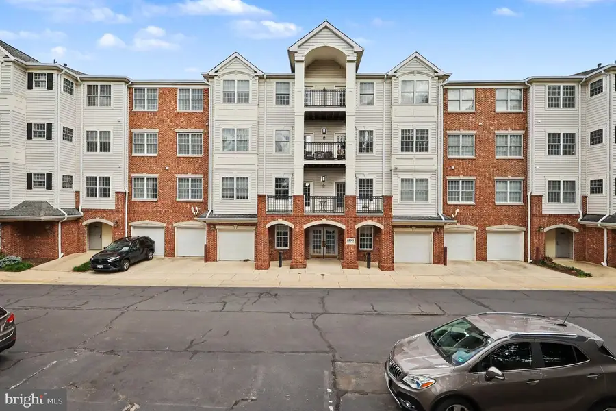 20745 Royal Palace Sq #209, Sterling, VA 20165 - #2