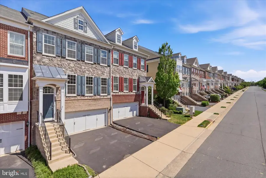 42690 Keiller Ter, Ashburn, VA 20147 - #3