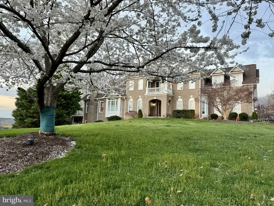20283 Island View Ct, Sterling, VA 20165 - #2