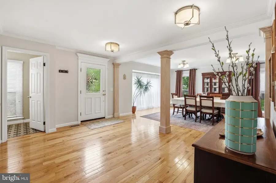 17288 Pickwick Dr, Purcellville, VA 20132 - #3