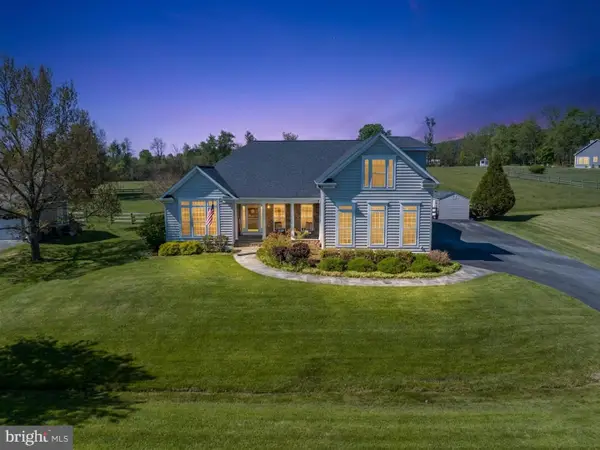 35987 Birch Hollow Ln, HILLSBORO, VA 20132