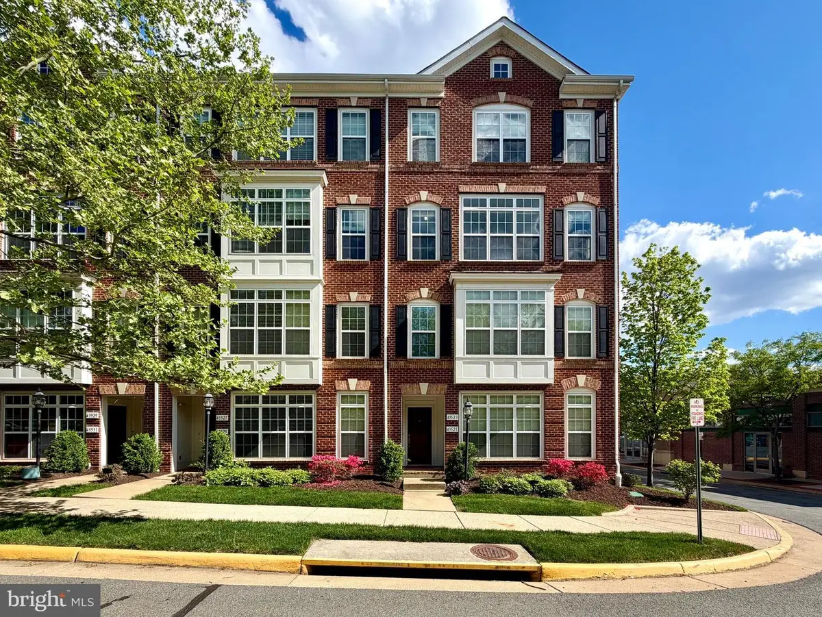 43523 Mahala St, Leesburg, VA 20176 - #1