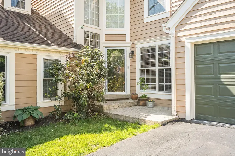 43793 Stonebridge Dr, Ashburn, VA 20147 - #3
