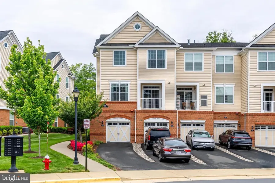 23266 Southdown Manor Ter #105, Ashburn, VA 20148 - #2