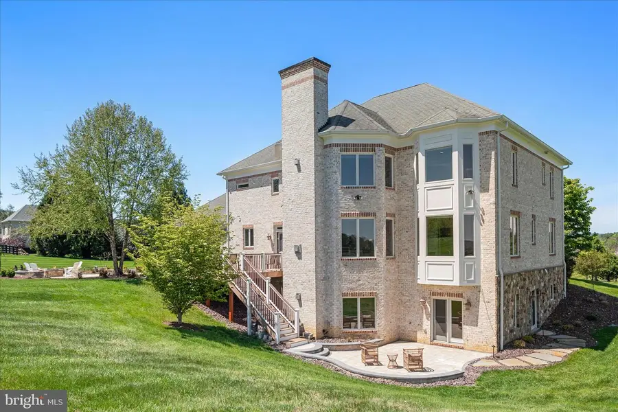 16064 Waterford Creek Cir, Hamilton, VA 20158 - #3