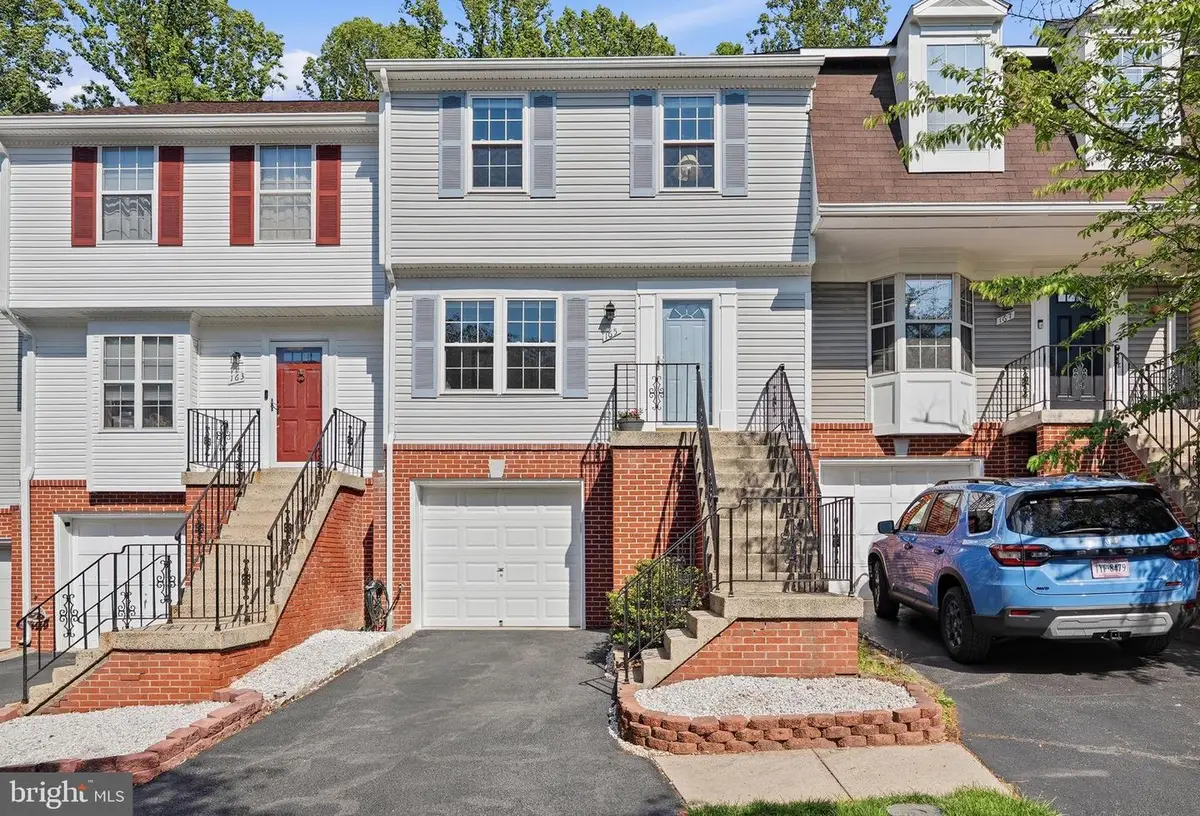 165 Sulgrave Ct, Sterling, VA 20165 - #1