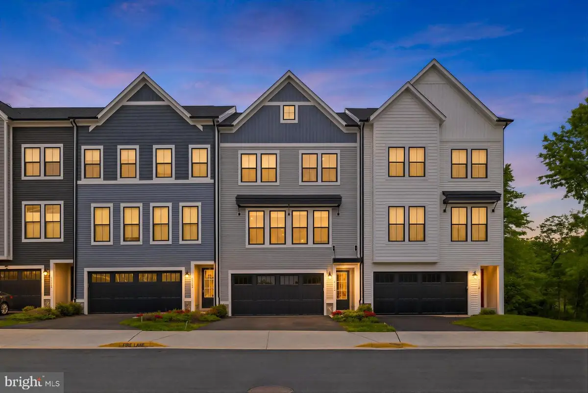 42182 Berrier Farms Ter, Chantilly, VA 20152 - #1