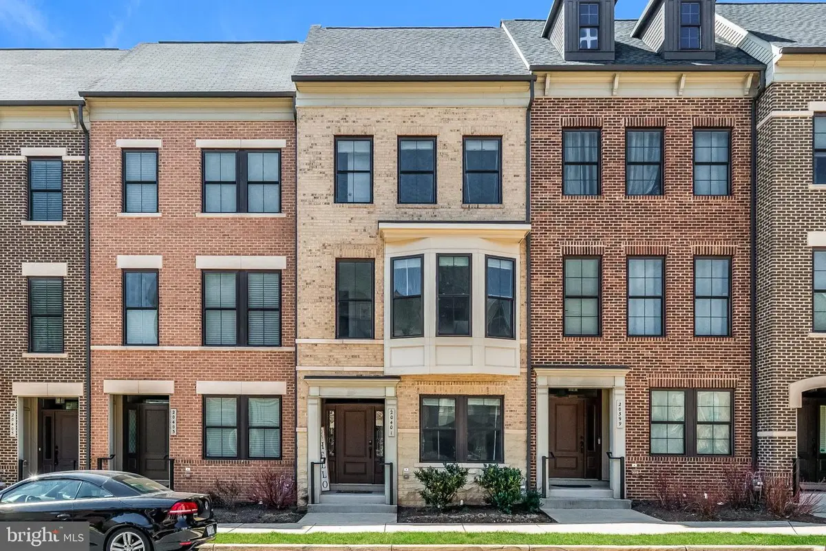 20401 Codman Dr, Ashburn, VA 20147 - #1