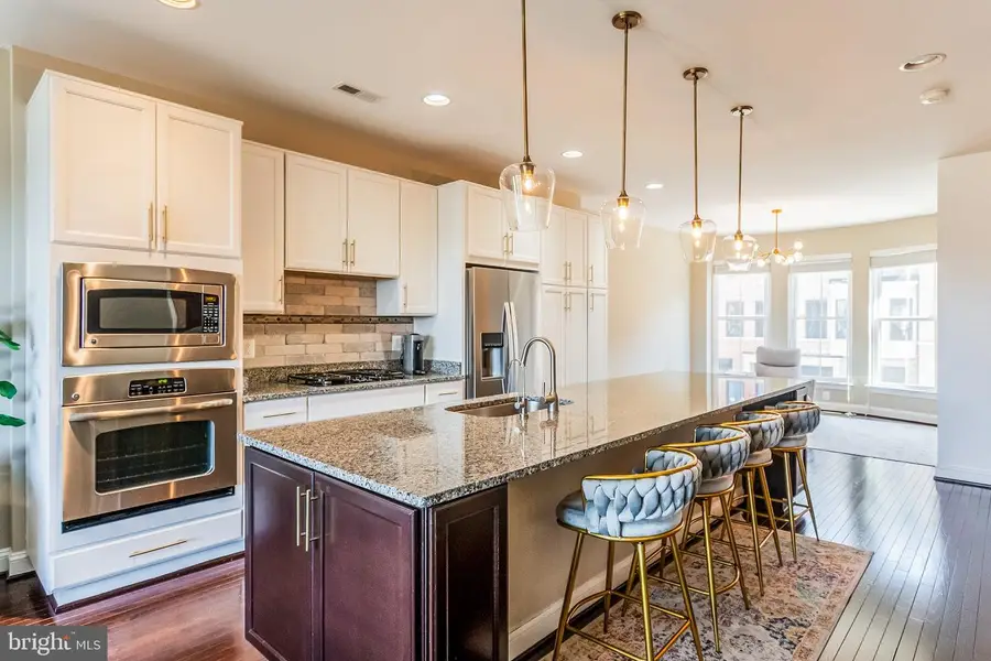 20401 Codman Dr, Ashburn, VA 20147 - #3