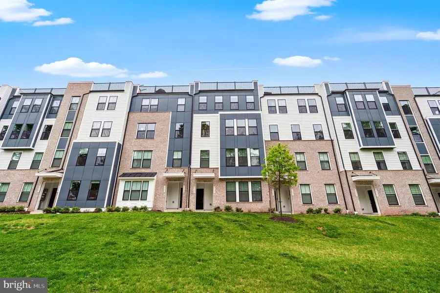 20851 Owenmore Ter, Sterling, VA 20166 - #3