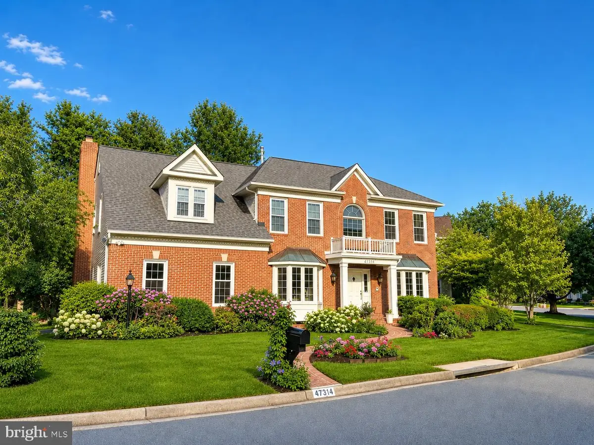47314 Vista Ct, Sterling, VA 20165 - #1