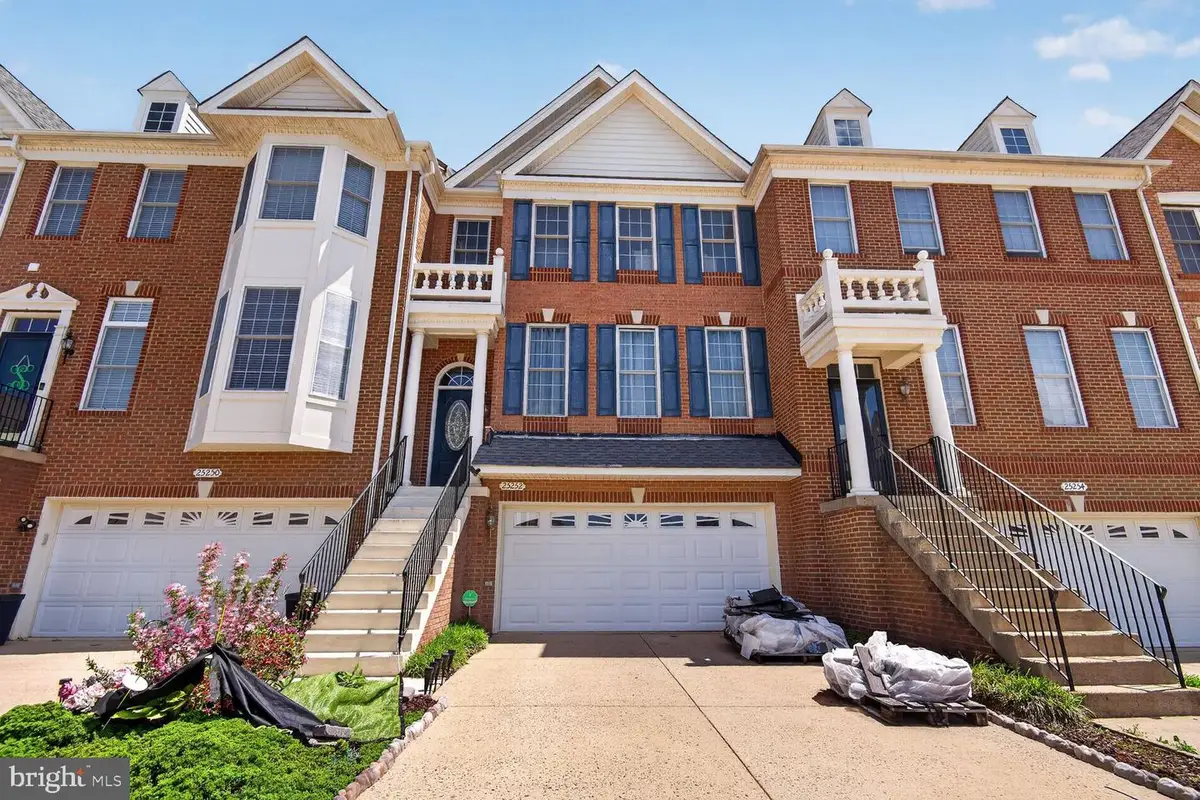25252 Lyon Ter, Chantilly, VA 20152 - #1