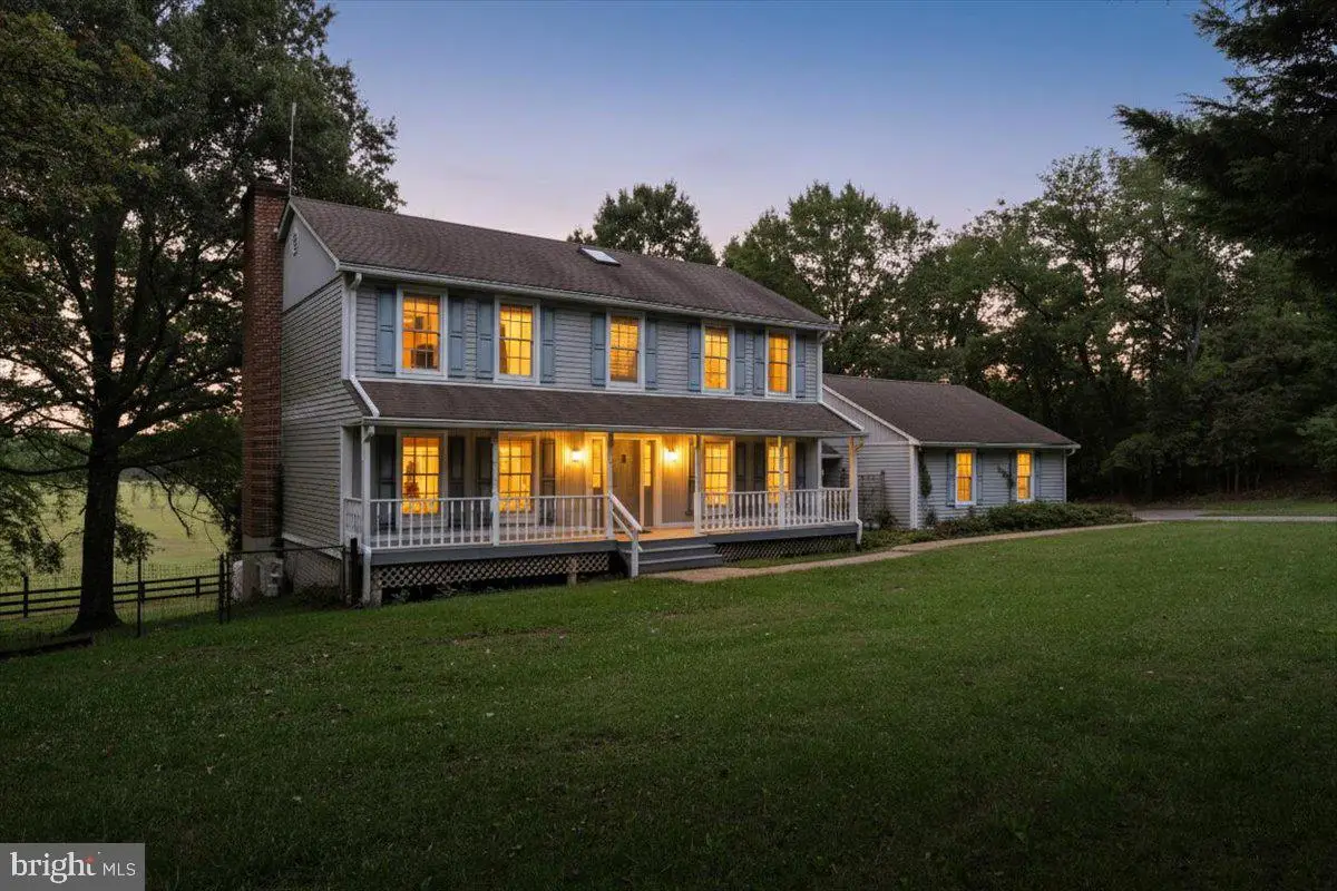 19606 Ridgeside Rd, Bluemont, VA 20135 - #1