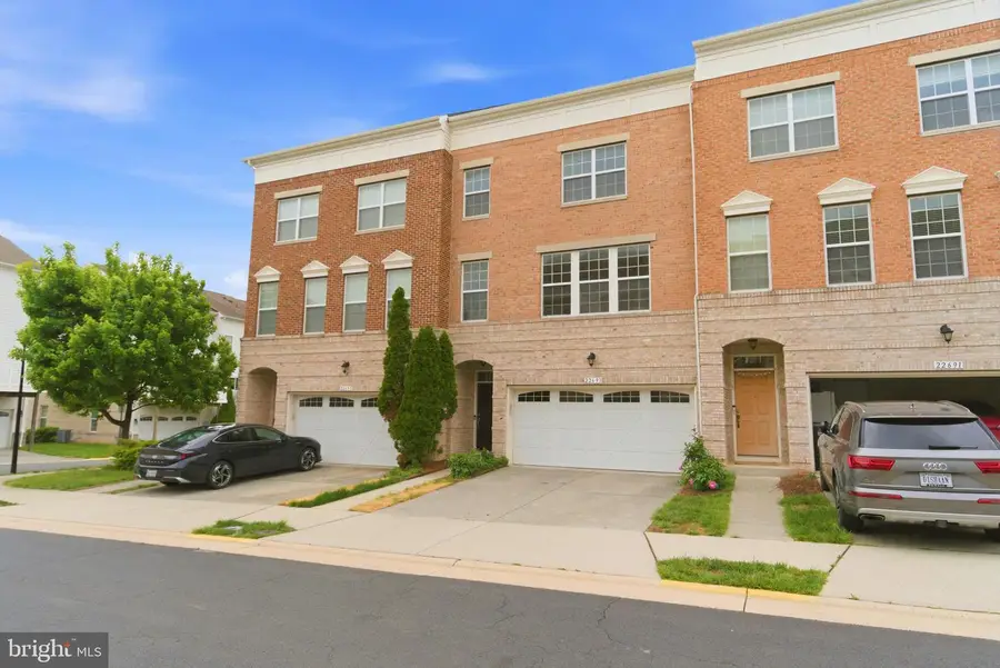 22693 Flowing Spring Sq, Brambleton, VA 20148 - #3