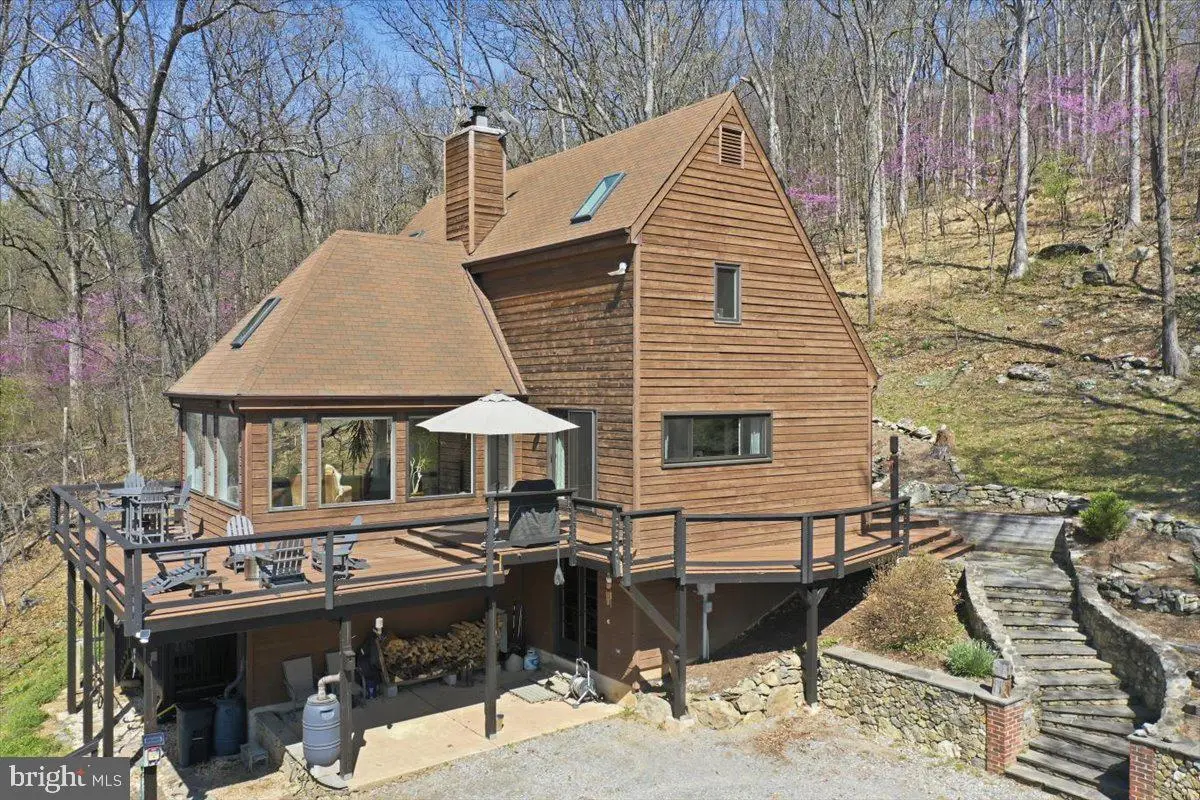 19897 Forest Hill Ln, Bluemont, VA 20135 - #1
