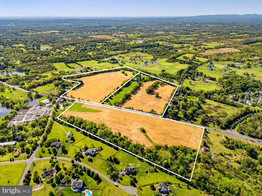 36279 & 36285 E Loudoun St, Round Hill, VA 20141 - #3
