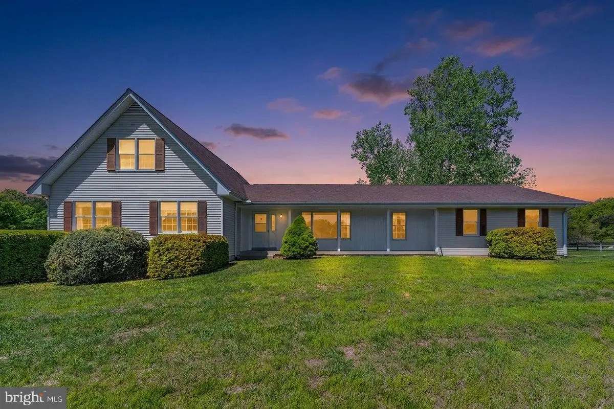 40297 Braddock Rd, Aldie, VA 20105 - #1