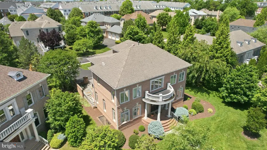 22974 Lois Ln, Brambleton, VA 20148 - #2