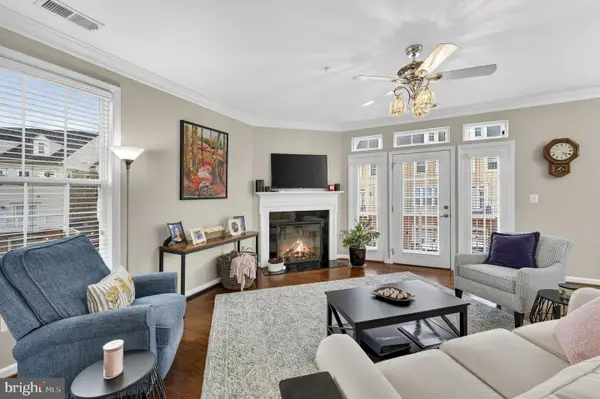42558 Sunset Ridge Sq, ASHBURN, VA 20148