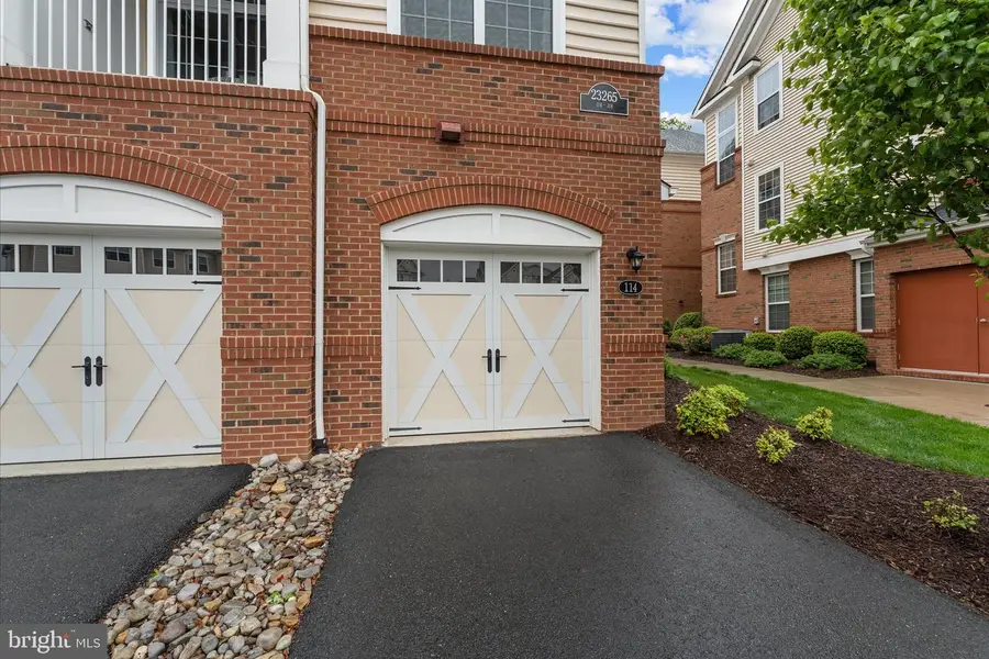23265 Milltown Knoll Sq #114, Ashburn, VA 20148 - #3