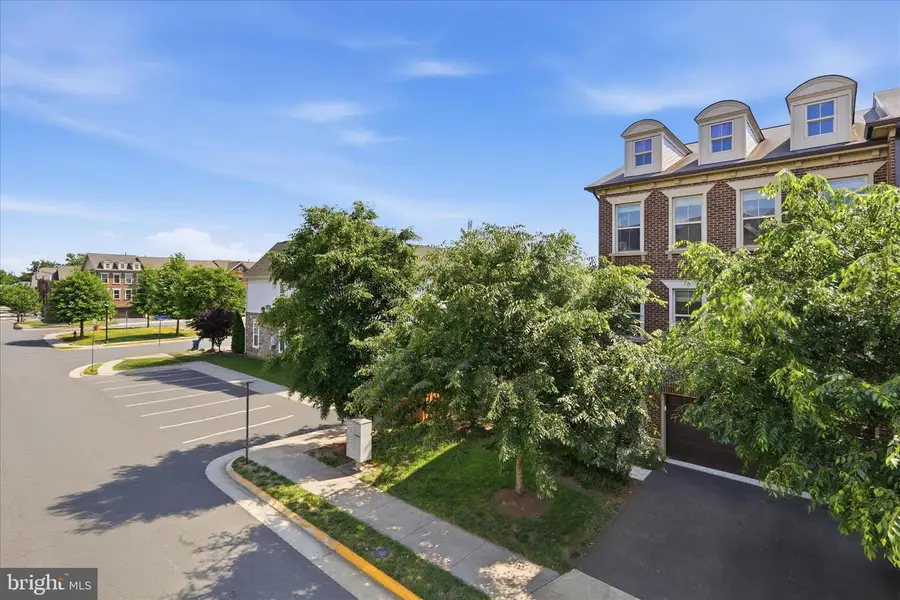 42567 Dreamweaver Dr, Brambleton, VA 20148 - #3