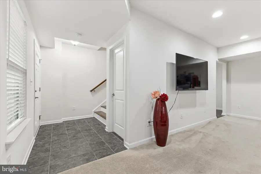 25707 Bishop Grove Ter, Aldie, VA 20105 - #2