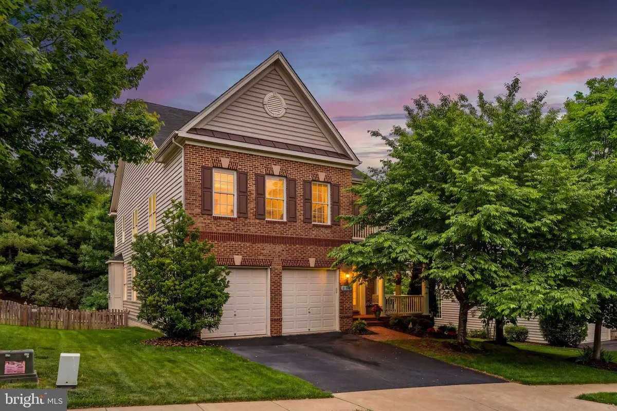 21398 Fairhunt Dr, Ashburn, VA 20148 - #1