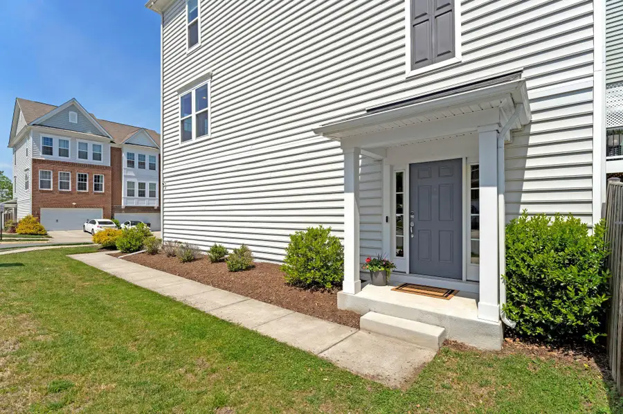 44955 Bishop Ter, Ashburn, VA 20147 - #3