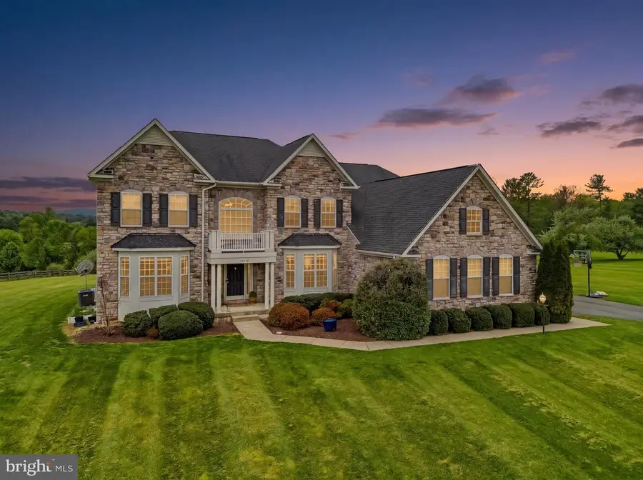 15117 Grace Pl, Waterford, VA 20197 - #2