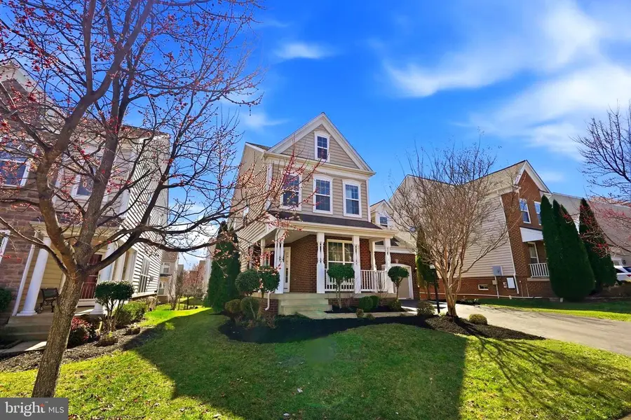 42637 Willow Bend Dr, Brambleton, VA 20148 - #2